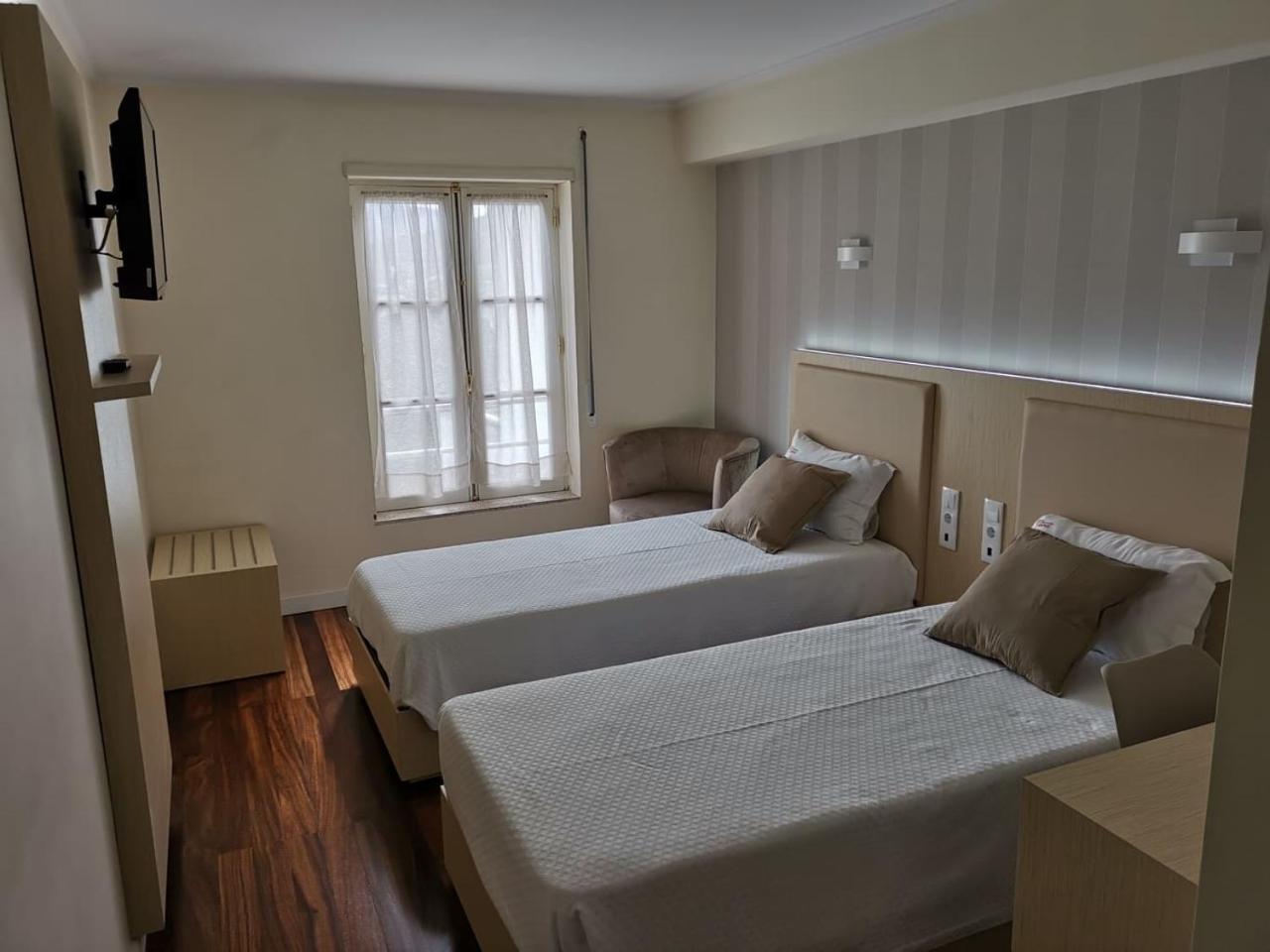 Hotel Residencial Dora Braga Buitenkant foto