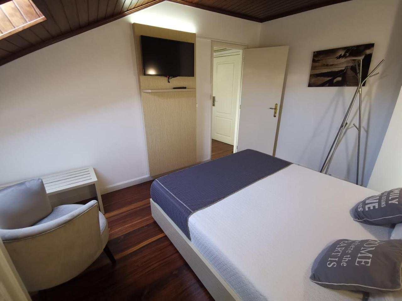 Hotel Residencial Dora Braga Buitenkant foto